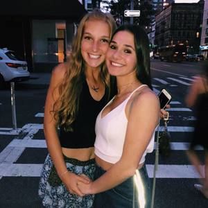 Meet your Posher, Kayla